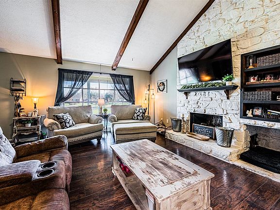 3rd image of 464 Larmon Mill Rd