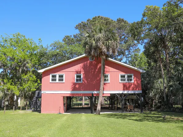 3409 Myrtle St, Edisto Island, SC 29438