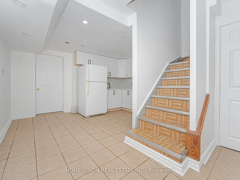 17 Atira Ave #BASEMENT — Photo 6