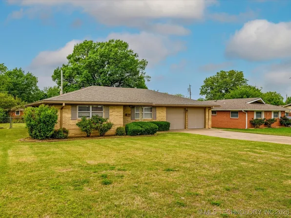217 SE Roselawn Ave, Bartlesville, OK 74006