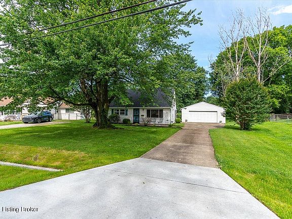 3rd image of 9334 Ponder Ln