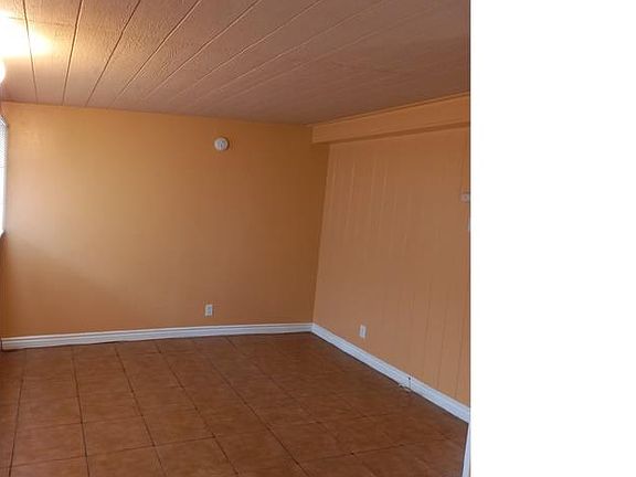 3rd image of 1837 W Florence Ave #4