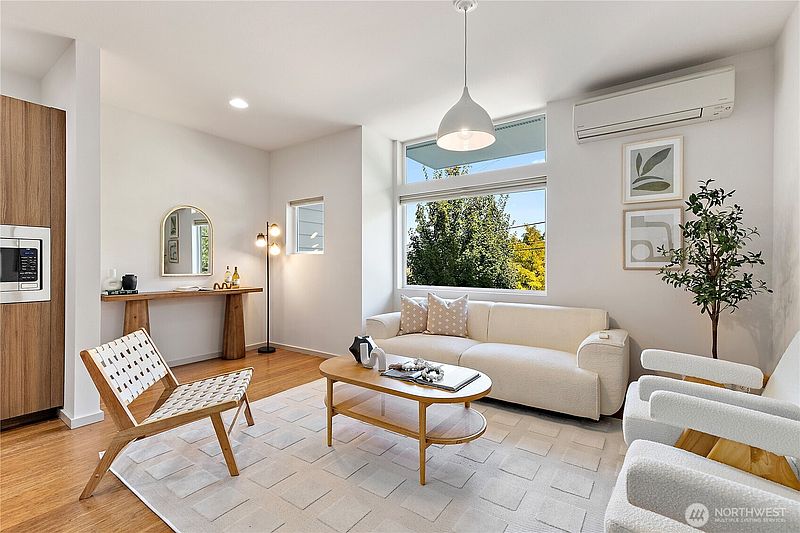 4th image of 1735 27th Avenue