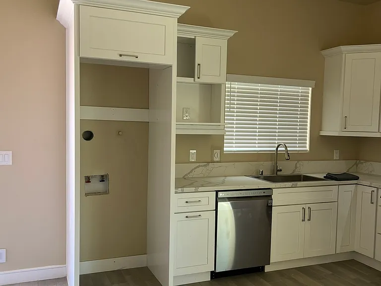 4853 Grace Ave #2 — Photo 3