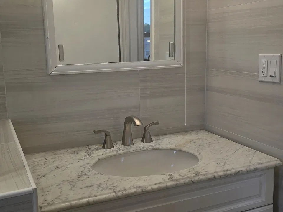 Bathroom Pic1
