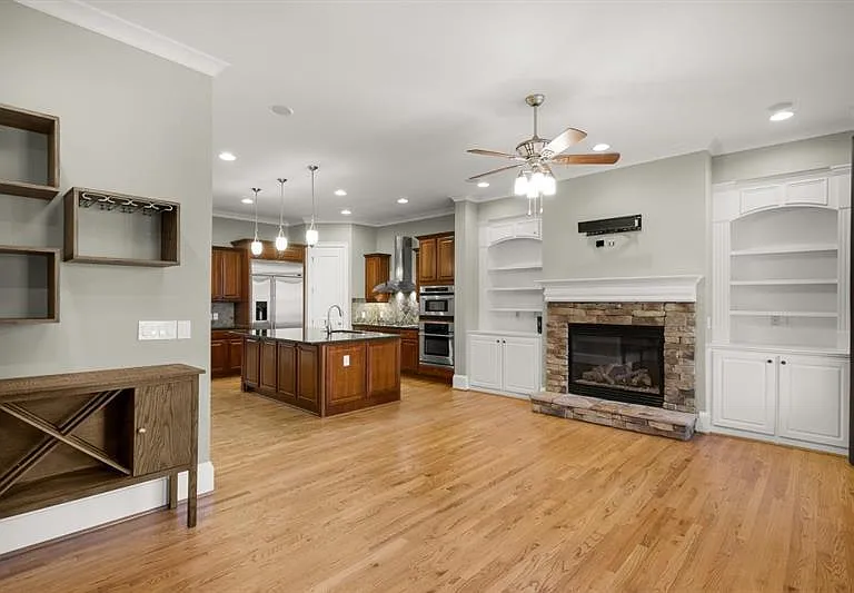 395 Laurent St NW #5 — Photo 13
