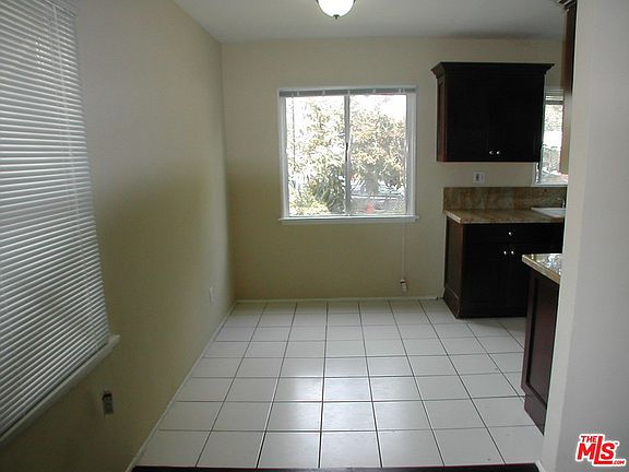 5th image of 833 N Kingsley Dr APT 1