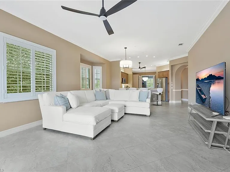 795 Bentwater Cir #204 — Photo 8