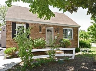 1623 Maple Ave, Downers Grove, IL 60515