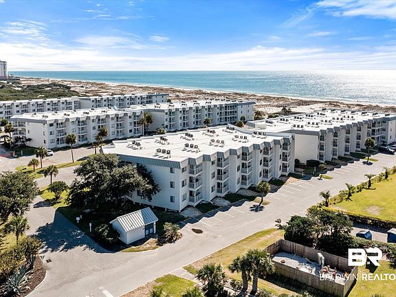 3rd image of 400 Plantation Rd #3323