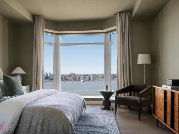 555 West 22nd Street image 9 of 18