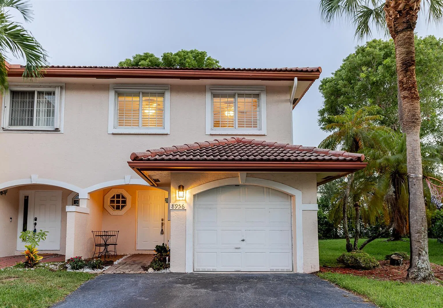 8956 NW 38th Dr - 8956 — Photo 1