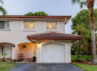 8956 NW 38th Dr #8956, Pompano Beach, FL 33065