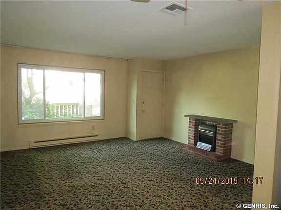 4th image of 103 Natick Cir