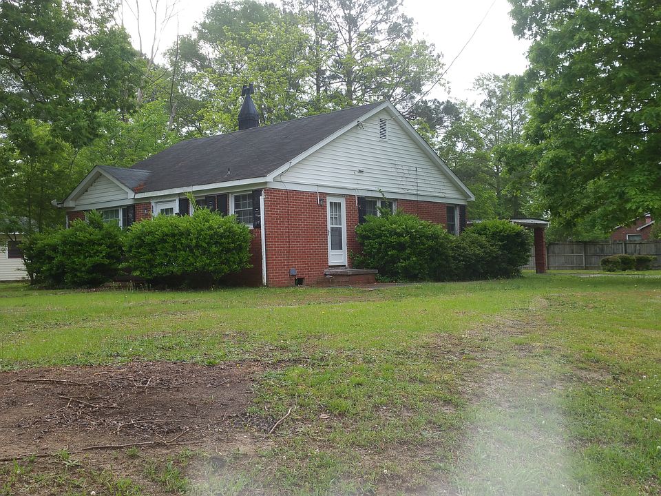 2nd image of 501 Greenmead Dr