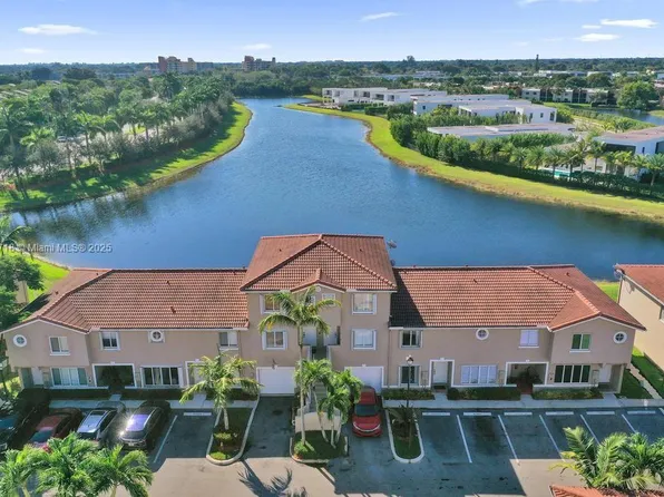 174 Riviera Cir #27-4, Weston, FL 33326