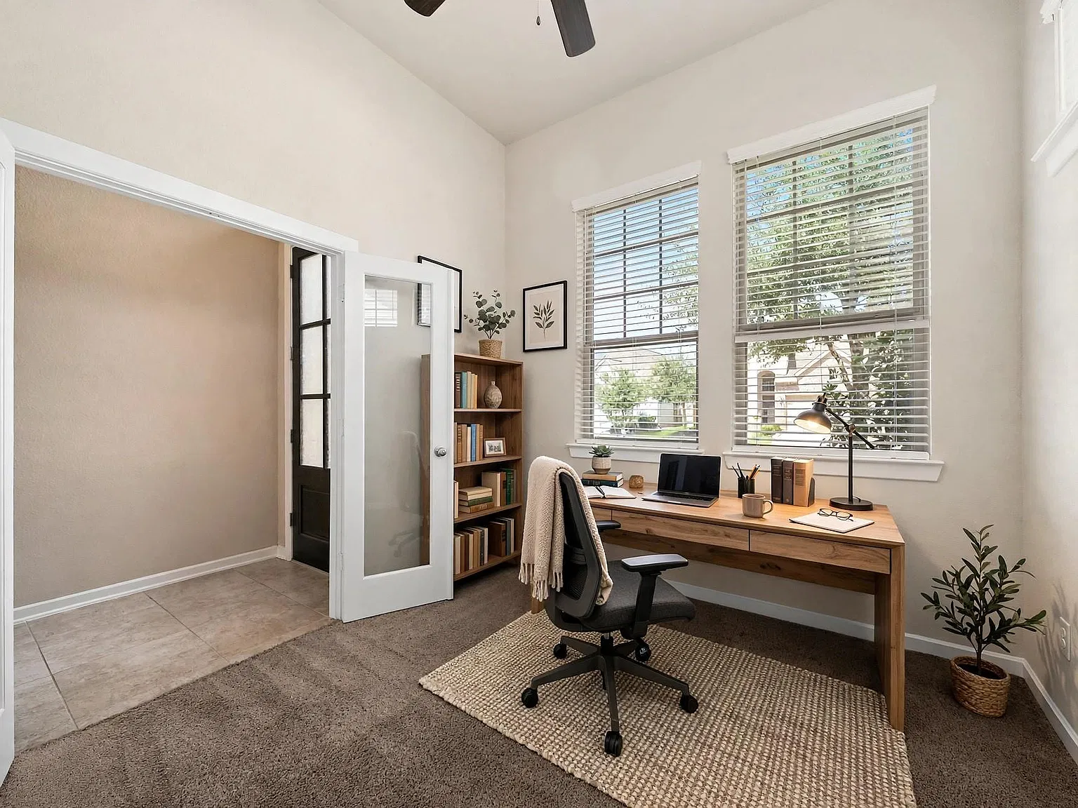 4 bed, 3.0 bath, 2910 sqft, $3,200 — Photo 3