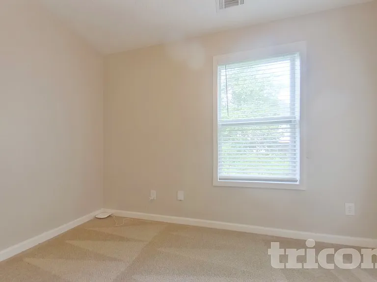 8129 Brookbend Dr — Photo 11