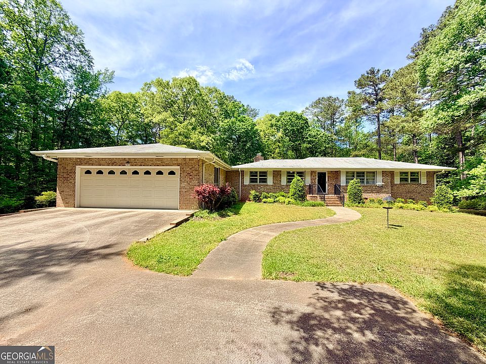 1st image of 345 Elliott Rd