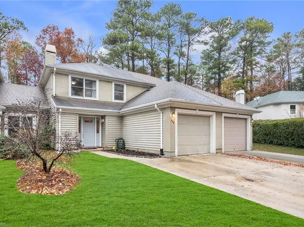 336 Esplanade Pl, Chesapeake, VA 23320