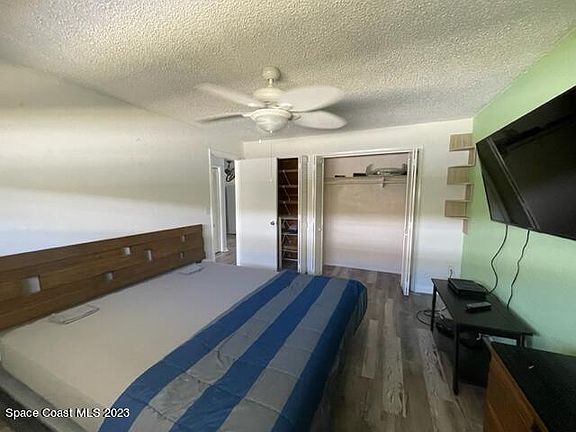 2nd image of 3820 Ocean Beach Blvd #237-1