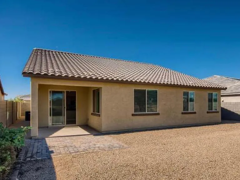 35359 N Donovan Dr — Photo 13