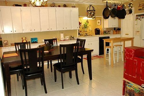 4th image of 278 Seele St