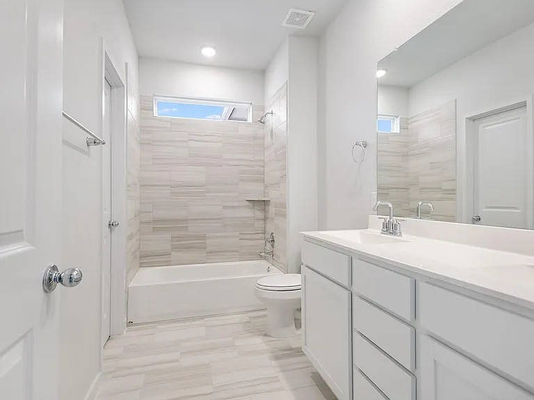 605 W South St #191 — Photo 13