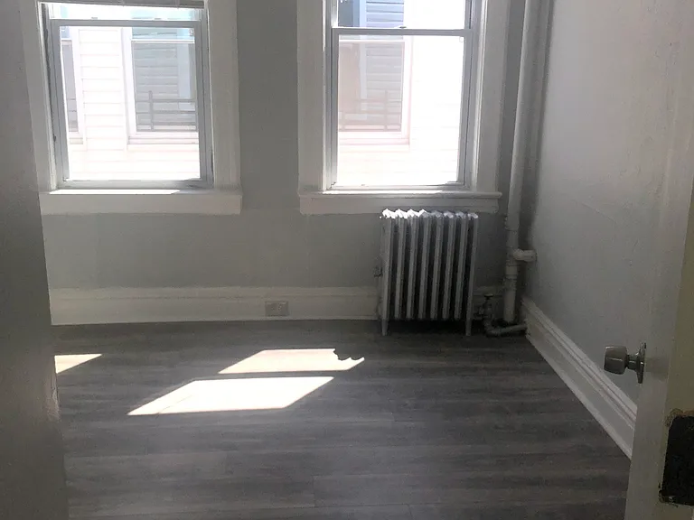 39 Schuyler Ter #2A — Photo 9