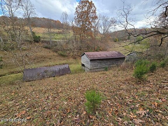 2nd image of 3263 Trents Chapel Rd