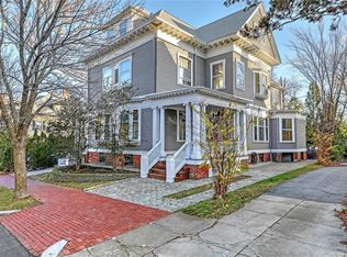 121 Benevolent St, Providence, RI 02906