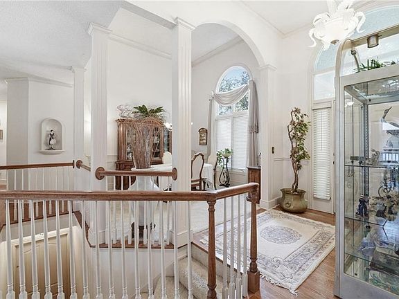 5th image of 2701 W 137th Pl
