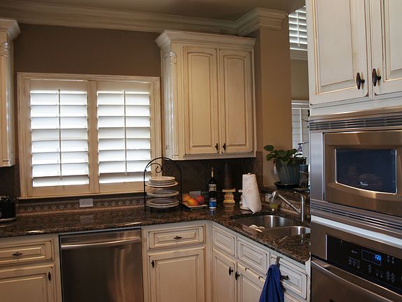 custom, upscale appl STORAGE
