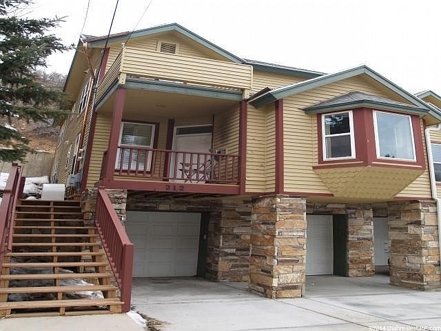 1st image of 212 Daly Ave #B