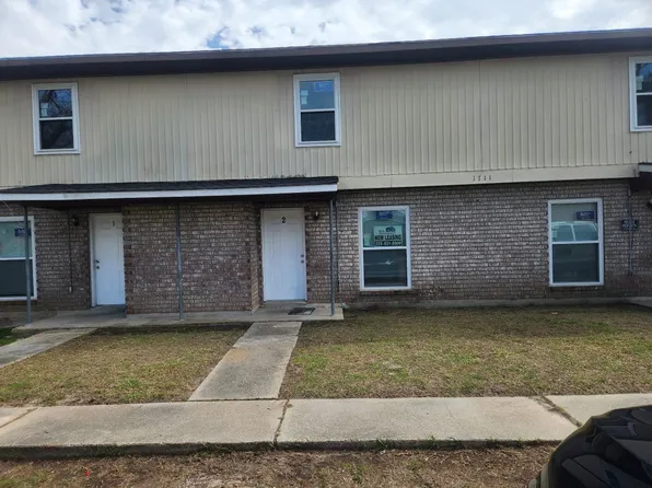 1711 Mast Dr, Baton Rouge, LA 70820