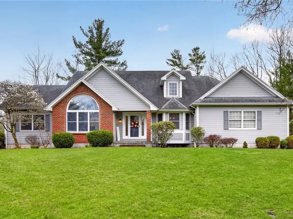 5 Arrowood Ln, Ithaca, NY 14850