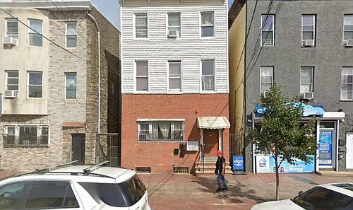 411 Elizabeth Ave #2R Photo 1