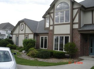 2830 Berwick Ct, Brookfield, WI 53045