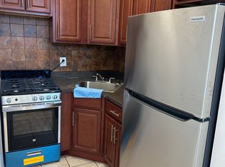 585 N Railroad Ave APT 1D, Staten Island, NY 10304