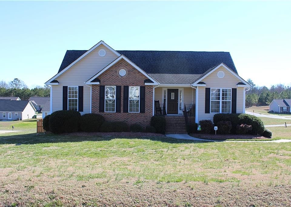 413 Oakleigh Ln, Oakboro, NC 28129 Zillow