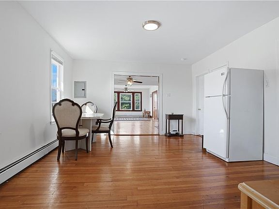 5th image of 50 Jackson St