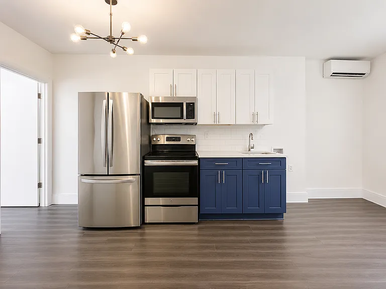 418 Rogers Ave #2 — Photo 2