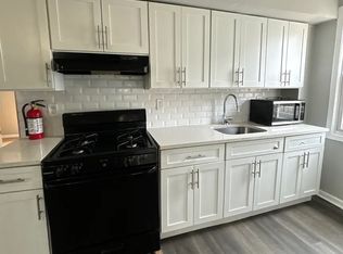 206 Peshine Ave #2R, Newark, NJ 07108