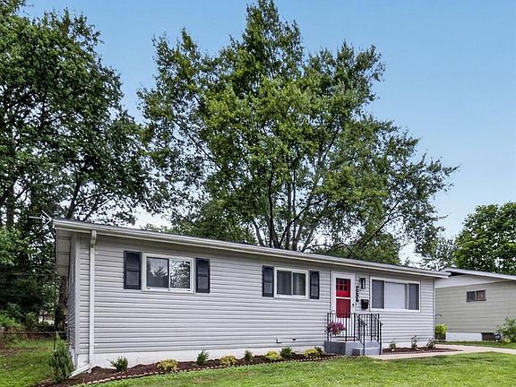 4th image of 277 Dashwood Dr