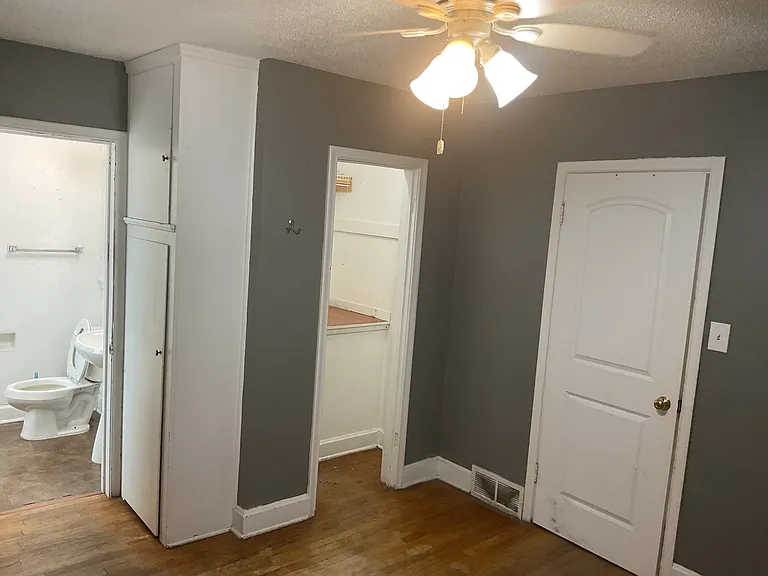 820 W 2nd St #816 — Photo 19