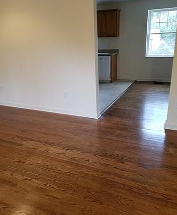 2nd image of 1001 Circlewood Dr