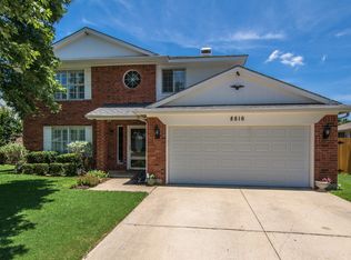 8816 Crestbrook Dr, Fort Worth, TX 76179
