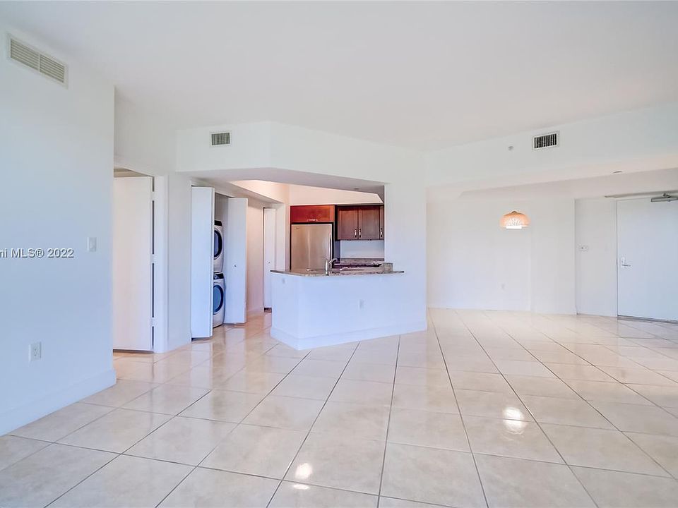 1st image of 20000 Country Club Dr #512