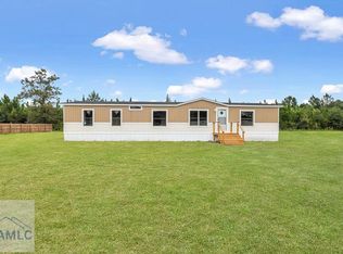 52 Jerold Jones Dr, Jesup, GA 31545