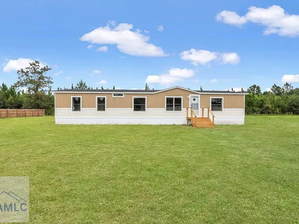 52 Jerold Jones Dr, Jesup, GA 31545